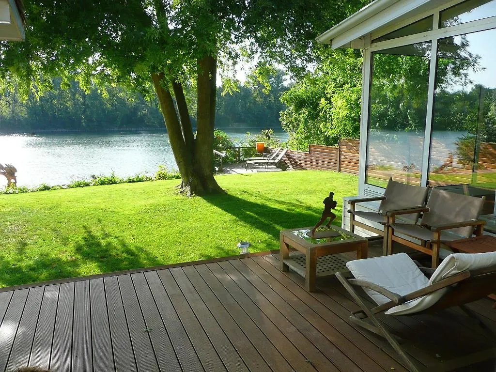 ** Couette-café B&B Garonnella Toulouse France